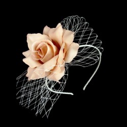 Chapeau mariage Fleur en tissu saumon peche nude