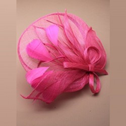 Chapeau mariage Bibi de cérémonie rose fuschia sisal et plumes