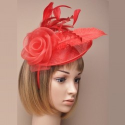 Chapeau mariage Chapeau de mariage en sisal et plumes rouges