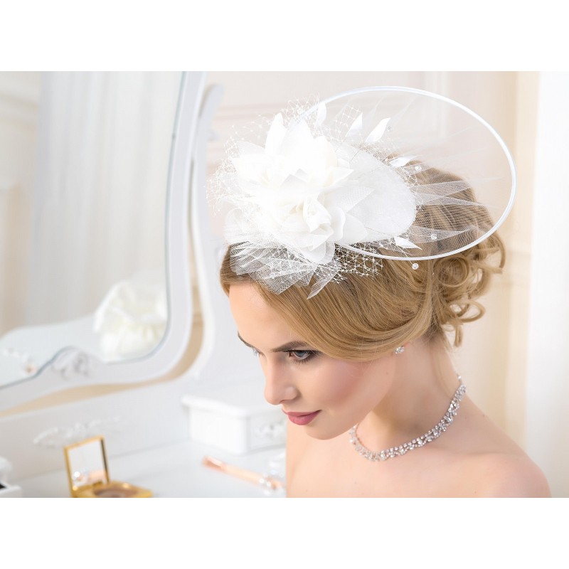 Petit chapeau mariée tulle fleur plumes