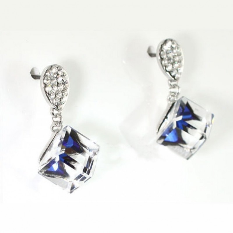 Boucles d oreilles cubes cristal Swarovski Boucles d oreilles cubes cristal Swarovski