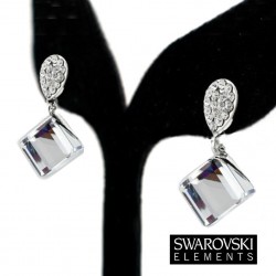 Boucles d oreilles cubes cristal Swarovski