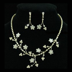 Parure de bijoux or mariage fleurs strass