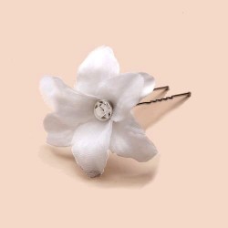 Epingle pour cheveux fleur voile coeur cristal