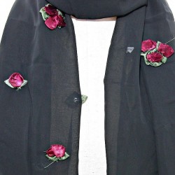 Foulard Etole noire brodée de roses
