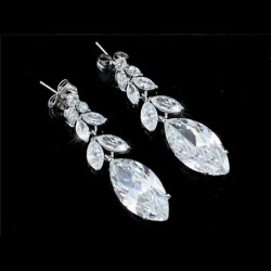 Boucles d'oreilles grappes cristal