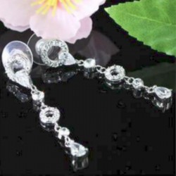 Boucles d oreilles longues en cristal