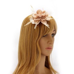 Chapeau mariage Bibi cheveux nude et plumes