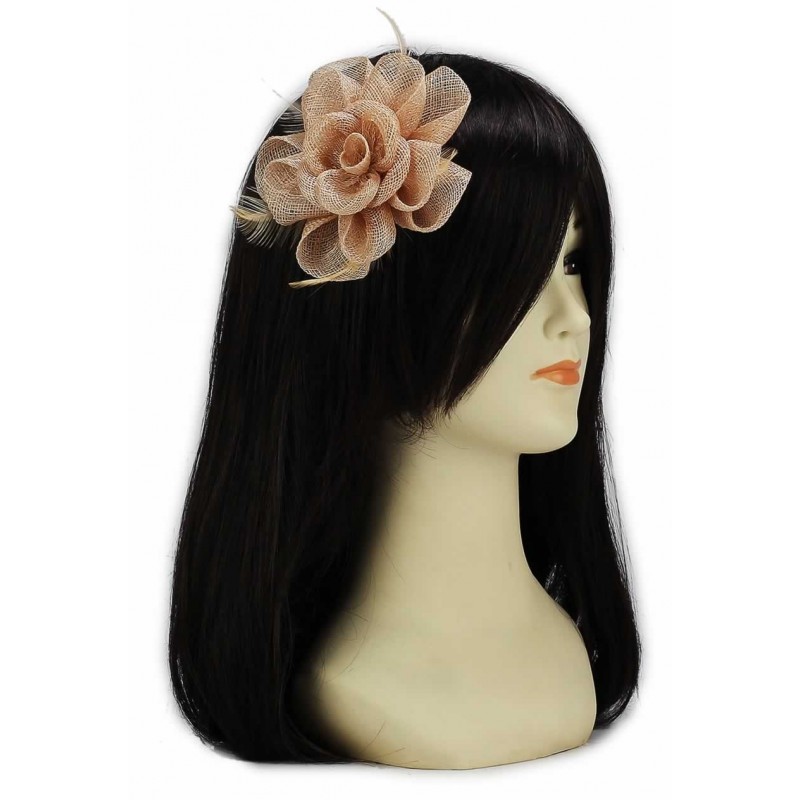 Chapeau mariage Bibi de cérémonie fleur et plumes rose peche nude