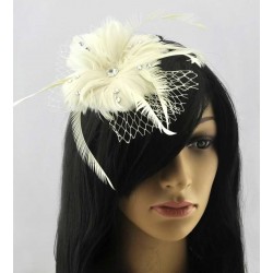 Chapeau mariage Fleur cheveux plumes strass et voilette ivoire